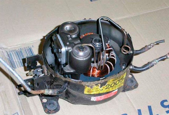 Paano alisin at i-disassemble ang compressor mula sa ref nang walang gilingan