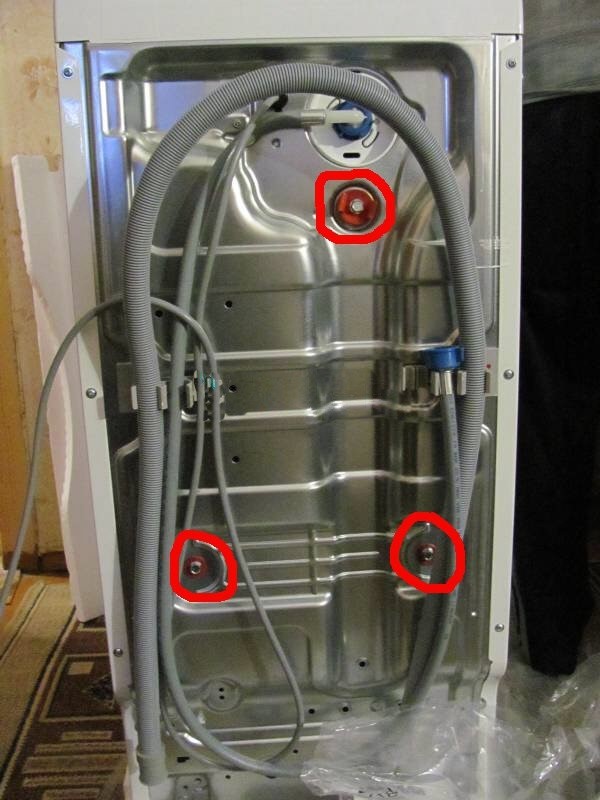 Der Kühlschrank piept, klickt, summt und knallt während des Betriebs - was ist zu tun?