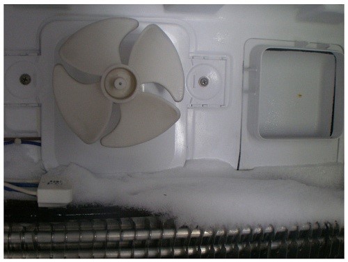 El compressor funciona, però el refrigerador no es congela i altres problemes amb el funcionament del refrigerador i la seva eliminació. Regles de congelació