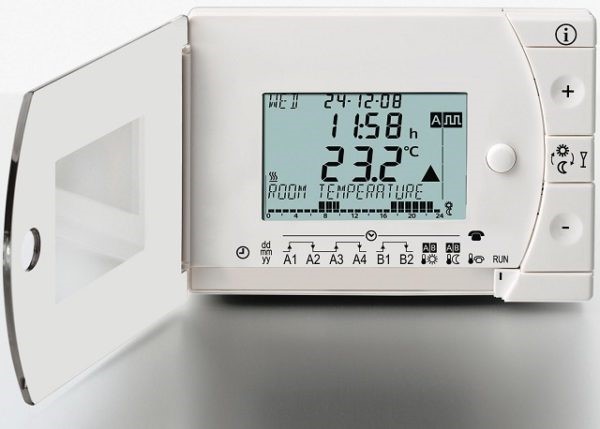 Installation von Infrarotheizungen und Thermostatanschluss