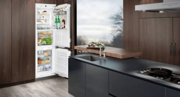 Quina diferència hi ha entre un refrigerador incorporat i un refrigerador habitual?